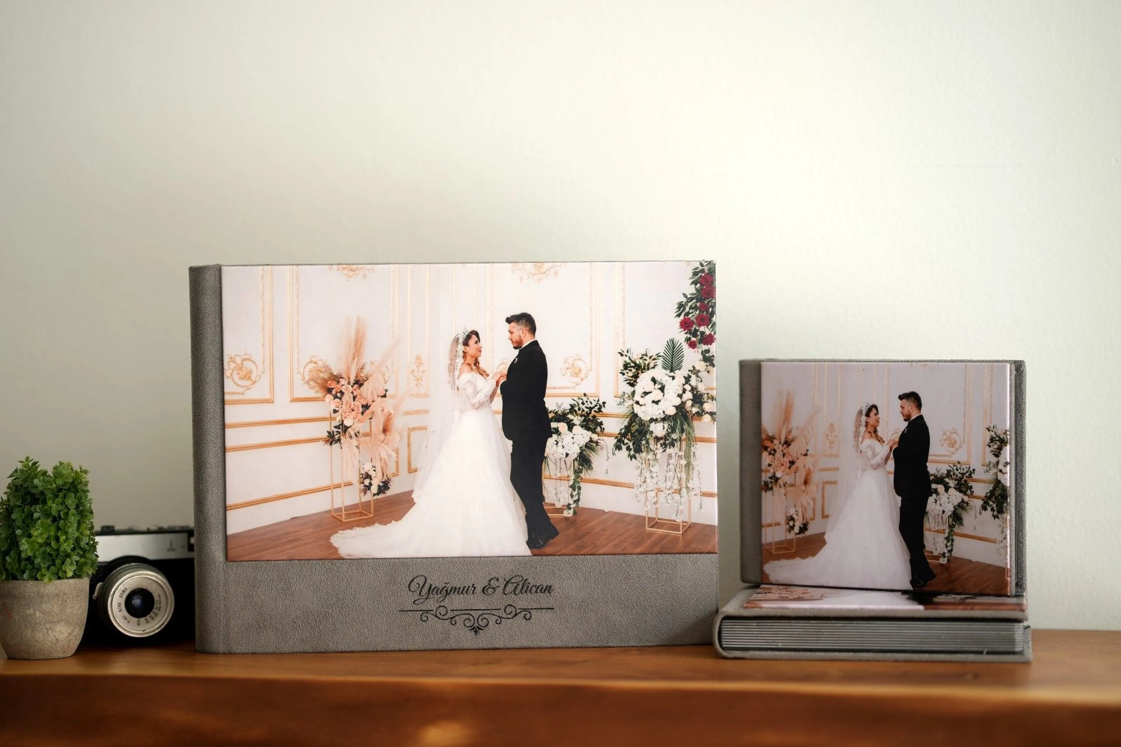 Layflat düz açılan düğün albümü panoramik fotoğraf çift sayfa dikişsiz tasarım profesyonel baskı geniş açı manzara